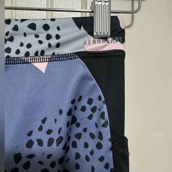 Adidas leggi girl’s medium - Picture 6 of 7